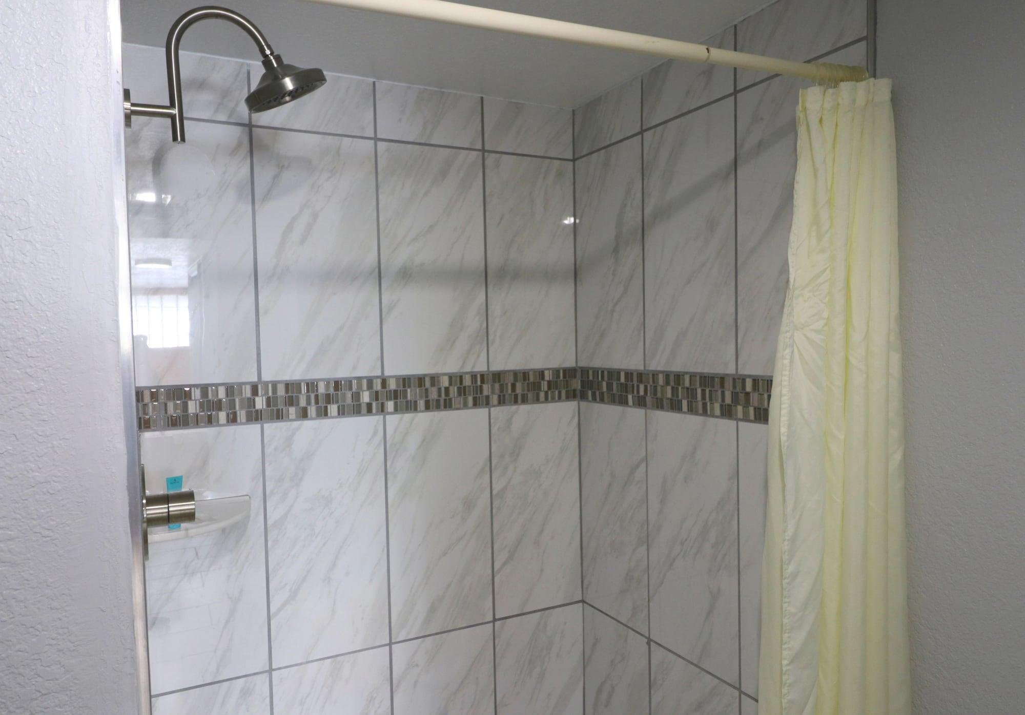 Howard Johnson By Wyndham Downtown גטלינבורג מראה חיצוני תמונה