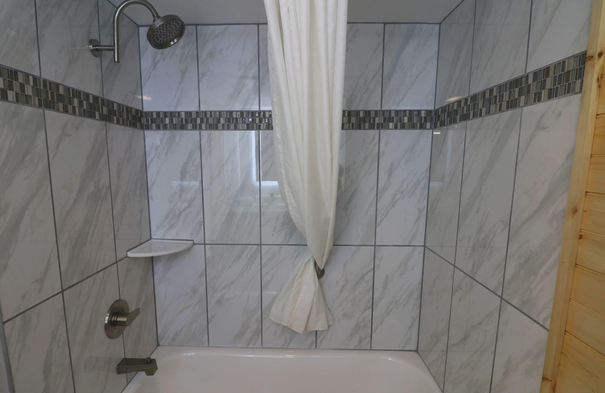 Howard Johnson By Wyndham Downtown גטלינבורג מראה חיצוני תמונה