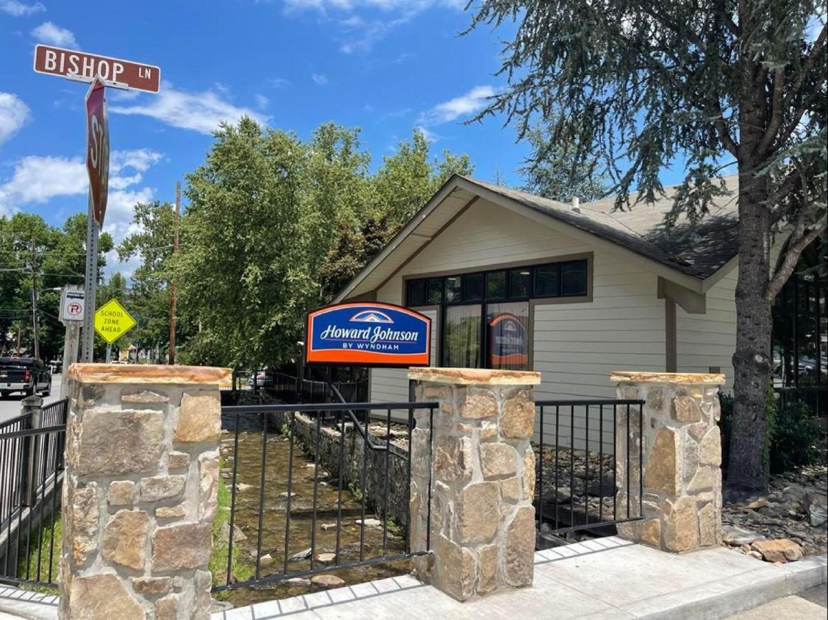 Howard Johnson By Wyndham Downtown גטלינבורג מראה חיצוני תמונה